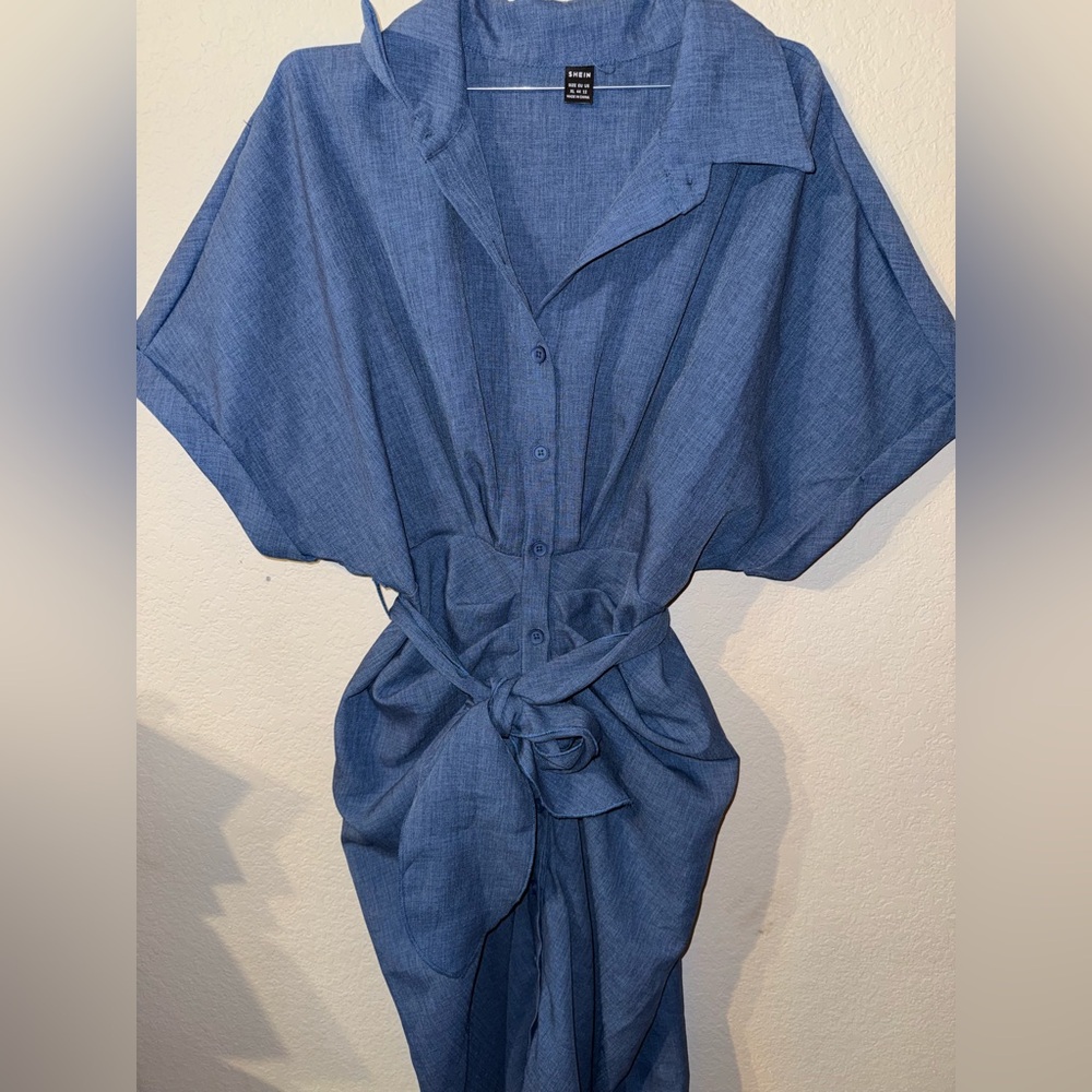 SHEIN Blue Textured Fabric
